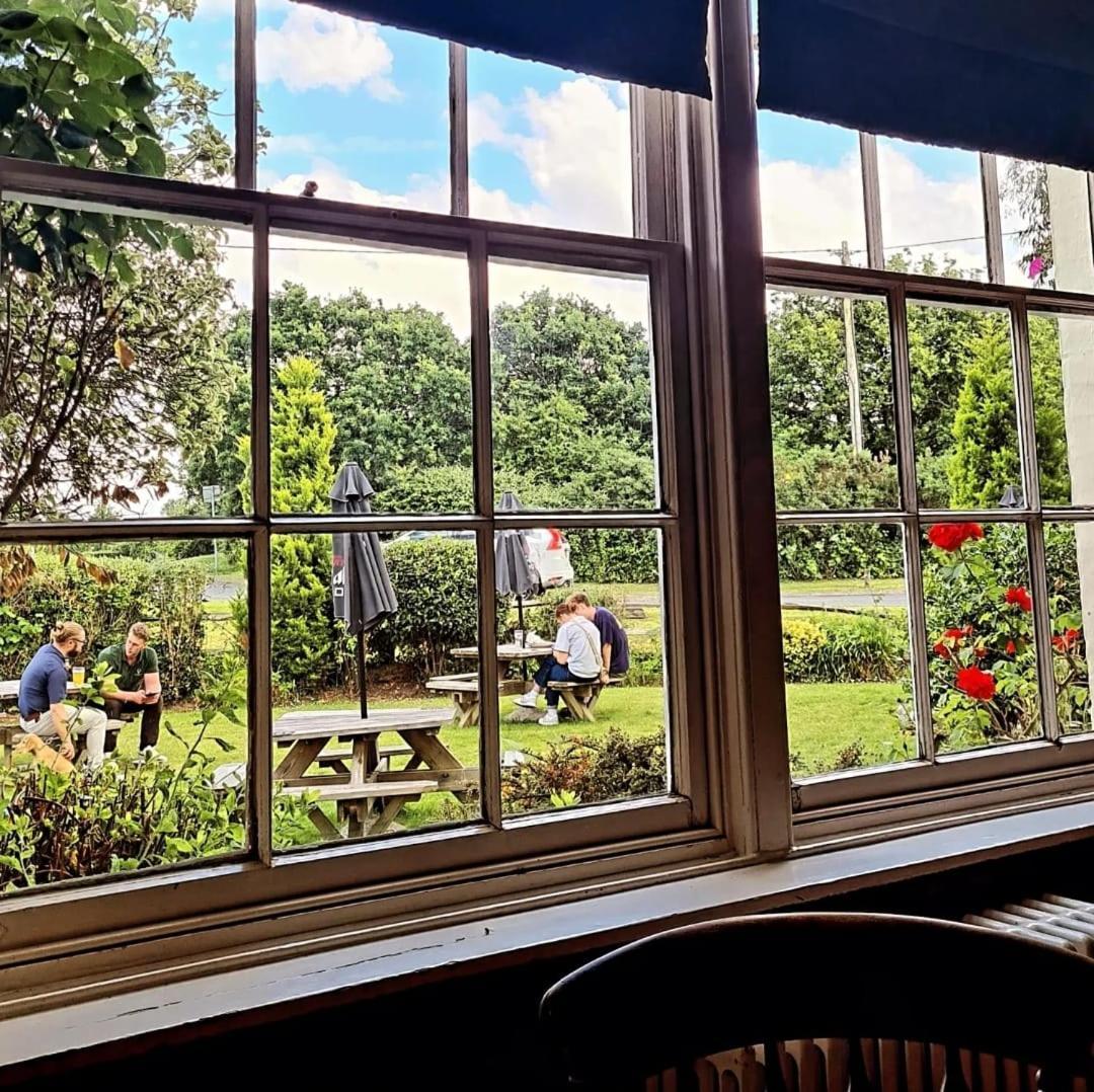 The Mortimer Arms (Adults Only) Romsey Dış mekan fotoğraf