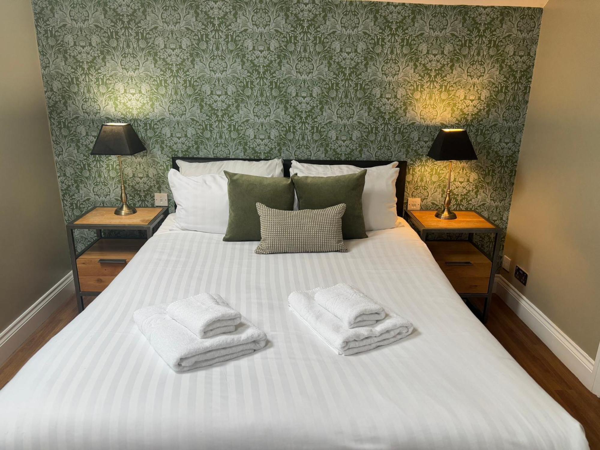The Mortimer Arms (Adults Only) Romsey Dış mekan fotoğraf